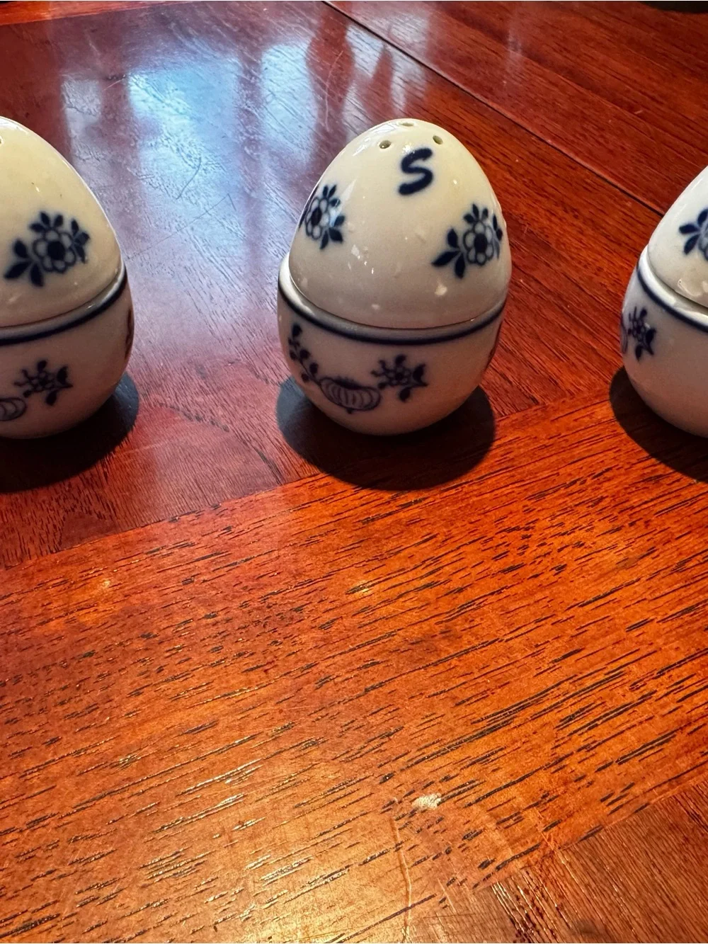 Vintage Gerold Porzellan Bavaria Blue Onion Salt Pepper Egg Sets Set of 3